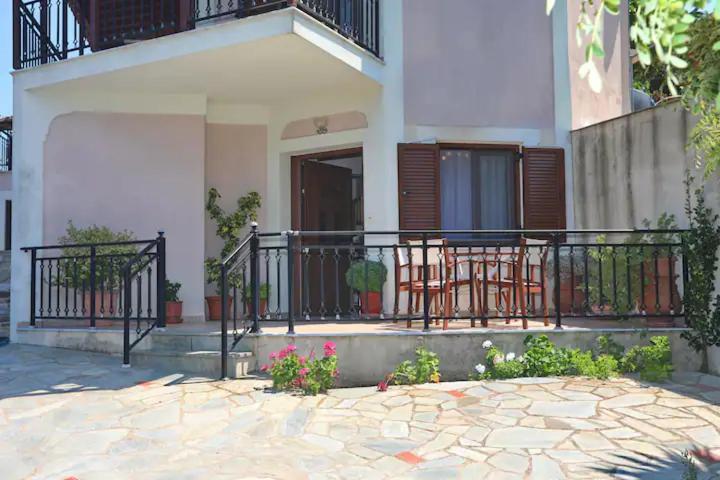 Skopelos Chara'S Lux Apartment Εξωτερικό φωτογραφία