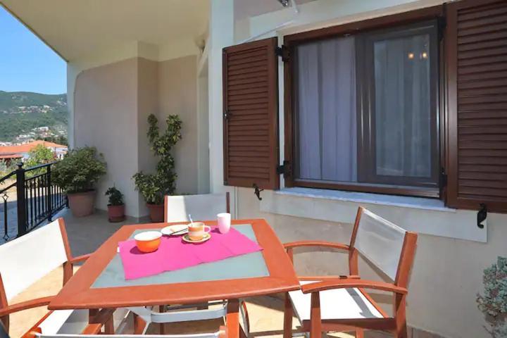 Skopelos Chara'S Lux Apartment Εξωτερικό φωτογραφία